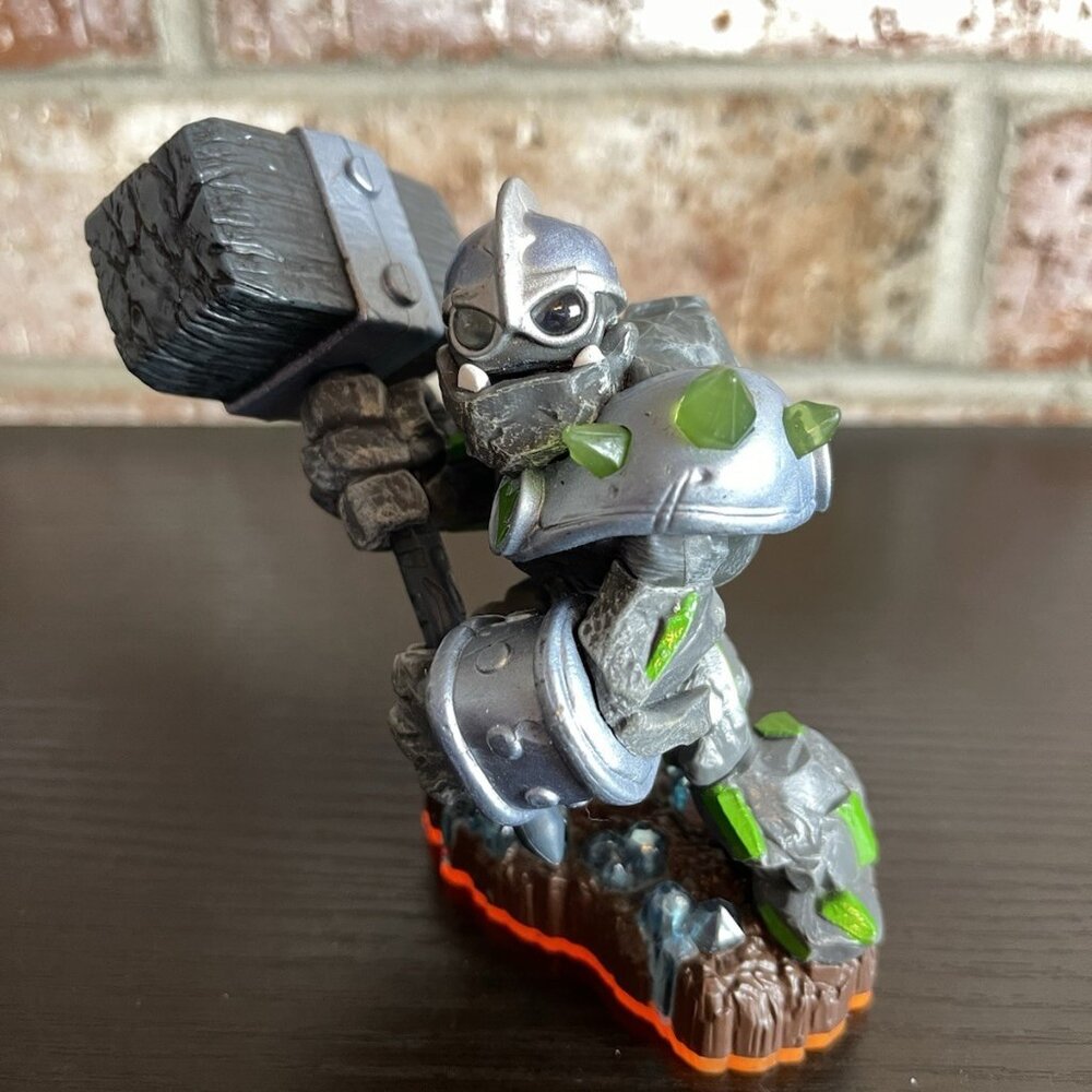 Granite Crusher Skylanders Giants Activision Figure